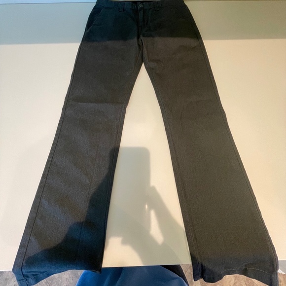 Volcom Boys Frickin Charcoal Chino Pants, Size 28 - Picture 1 of 2